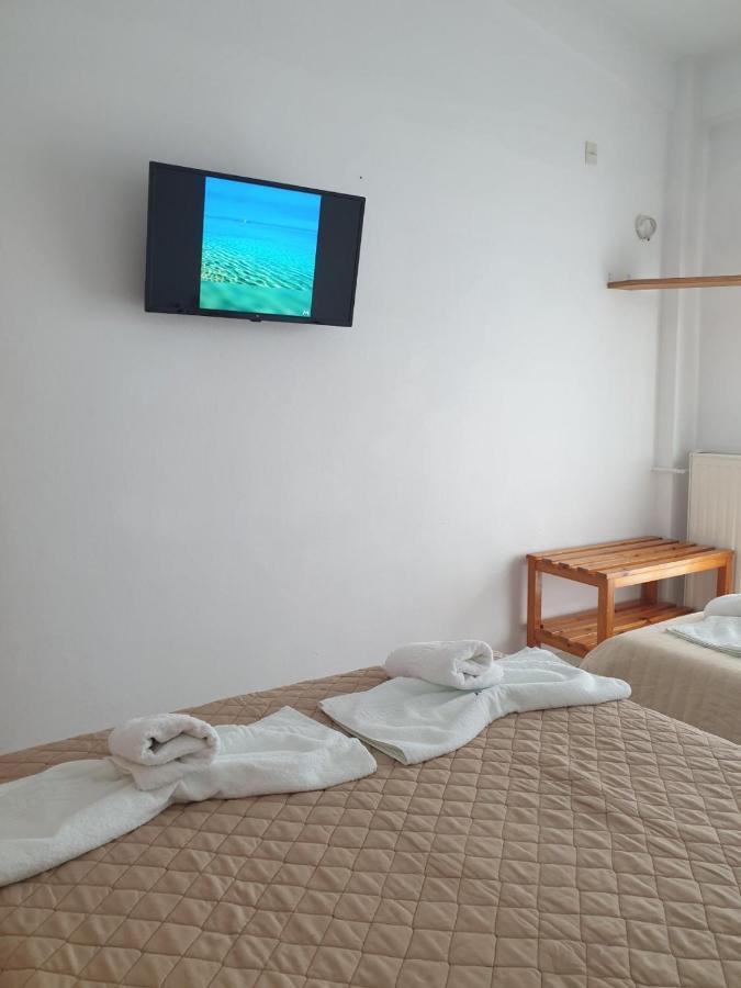 Aparthotel Pansion Alexandros By The Sea Nea Skioni Exterior foto
